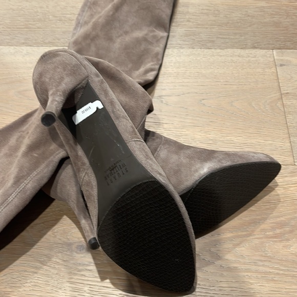 Stuart Weitzman Tall Taupe Suede Boots - Picture 2 of 5